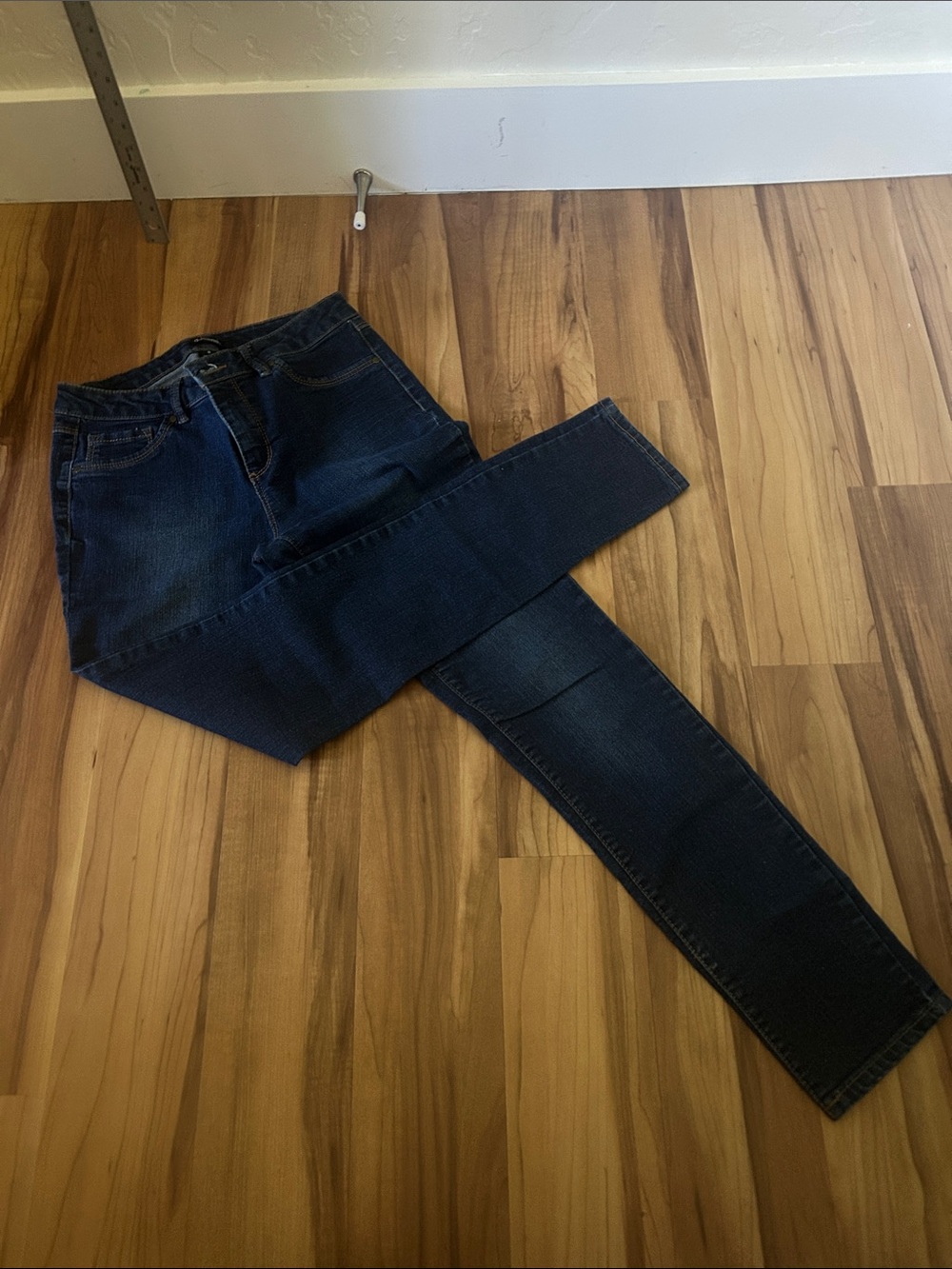 d. jeans Women's Skinny Jeans in Dark Blue